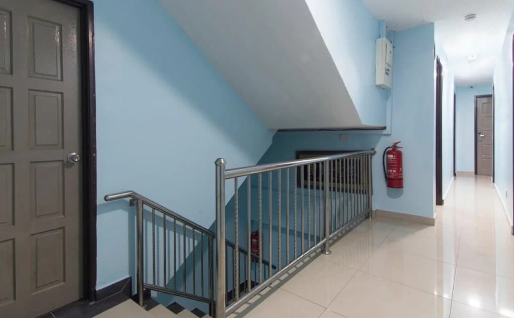 OYO 90296 Red Orange Hotel Port Klang - photo 11