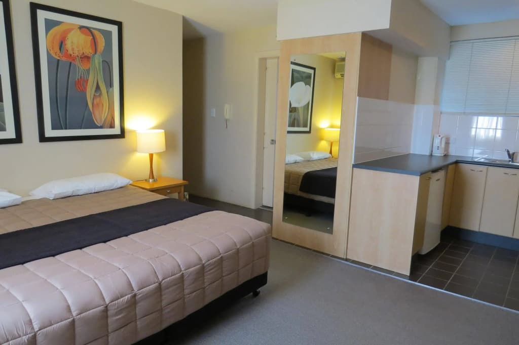 Waldorf Drummoyne Serviced Apartments - photo 4