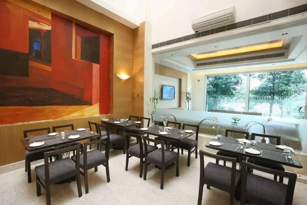 Hotel Saket 27 - photo 20