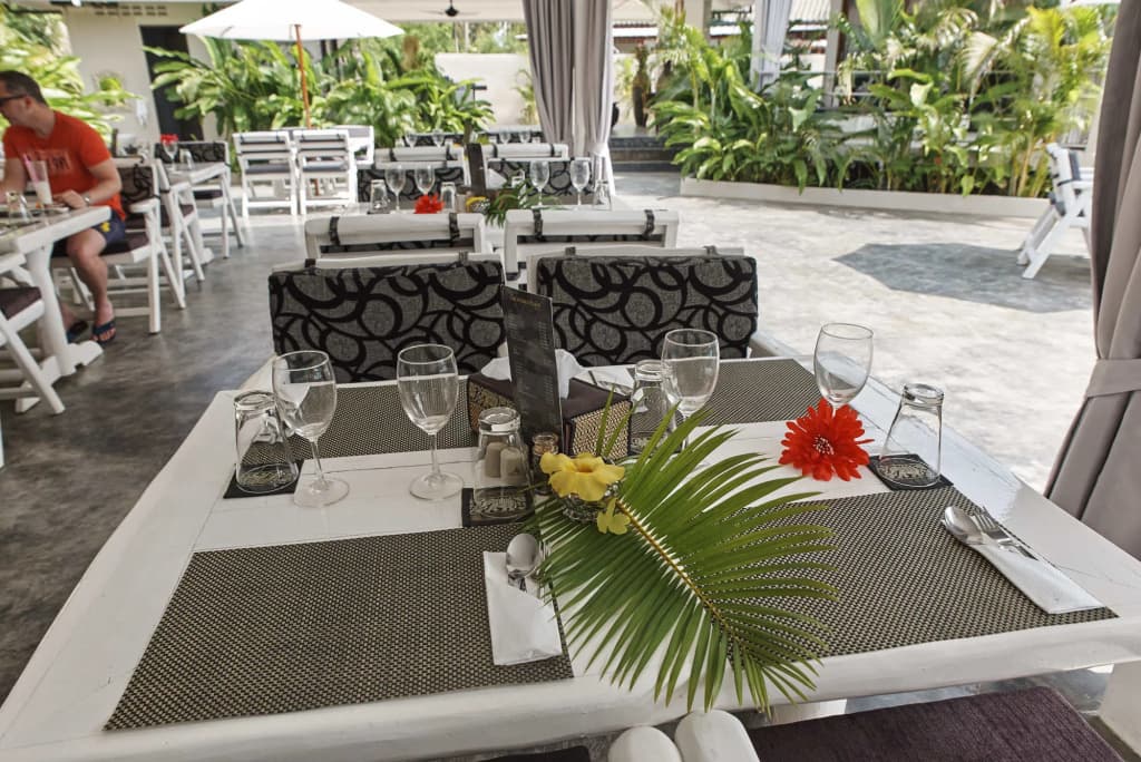 CoconutsPalm Resort - photo 41