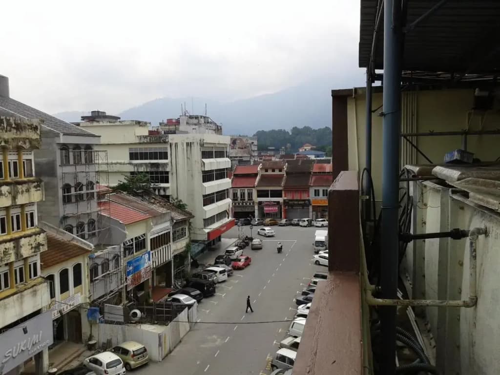Guesthouse Hotel Malaya - photo 1