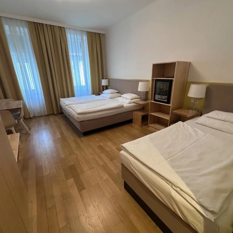 Hotel Caroline - photo 30