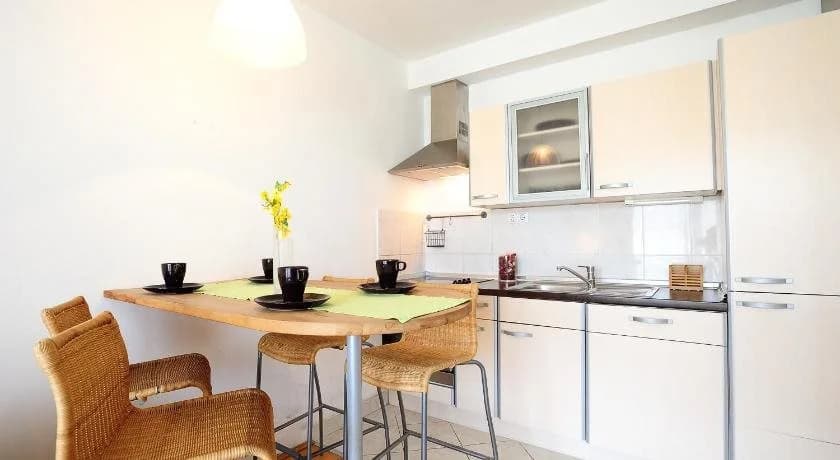 Leda Apartments - photo 18