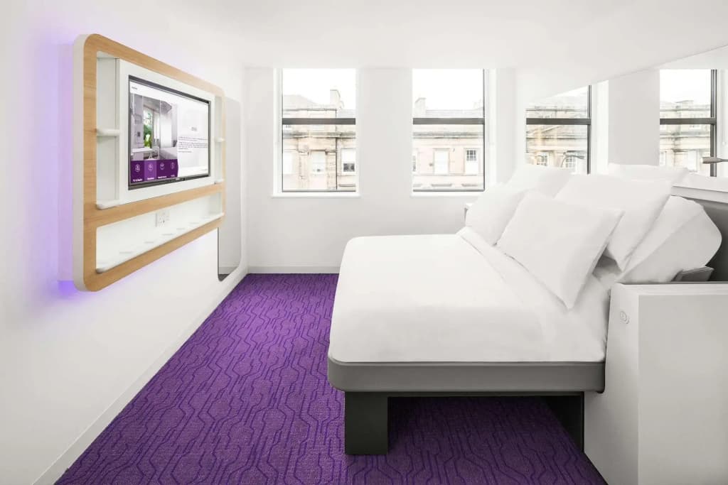 YOTEL Edinburgh - photo 33