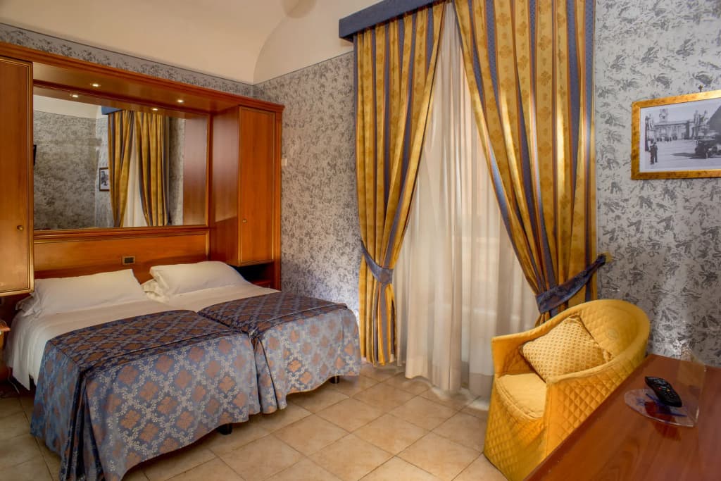 Hotel Assisi - photo 8