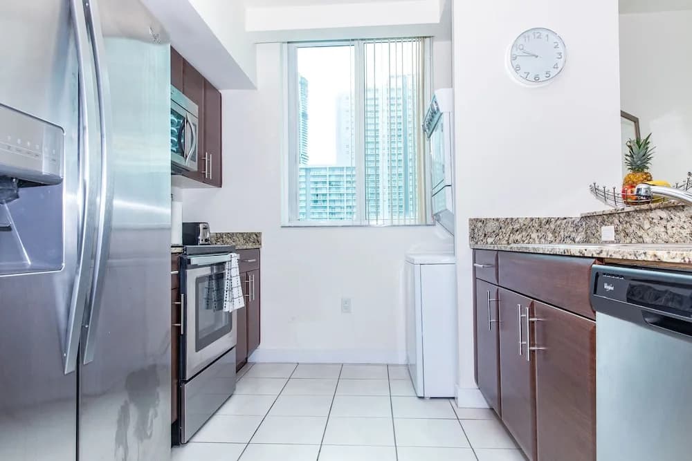 Brickell Luxe Rentals - photo 16