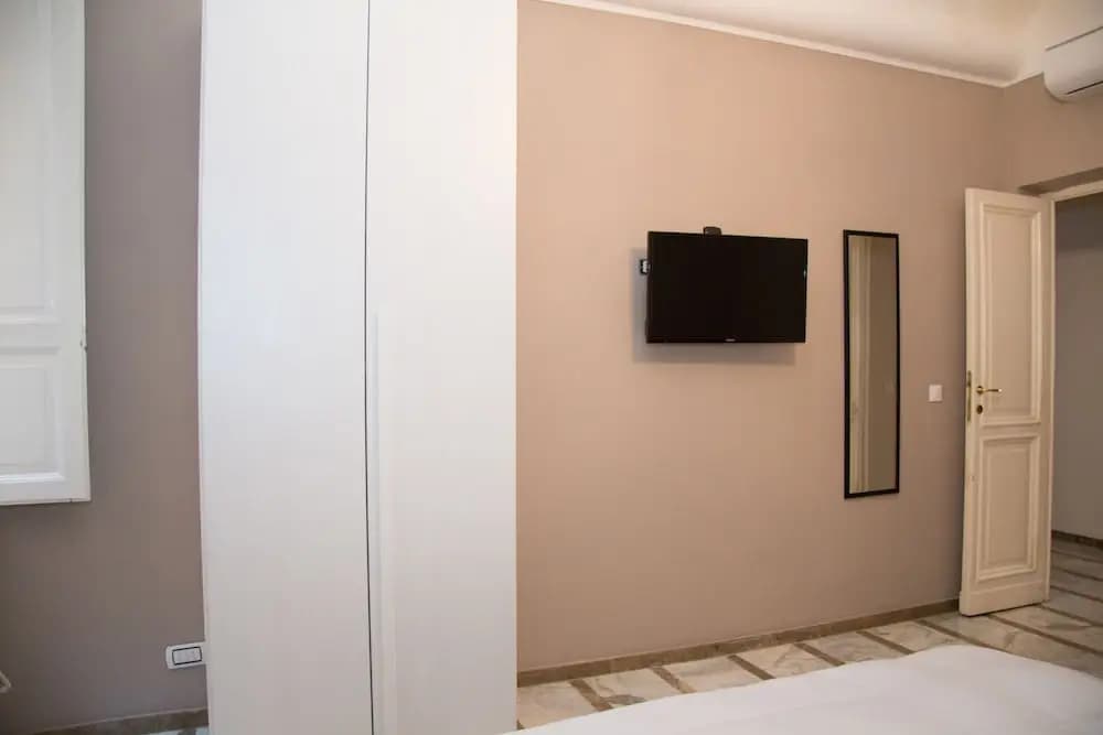 San Peter Lory's House - photo 10