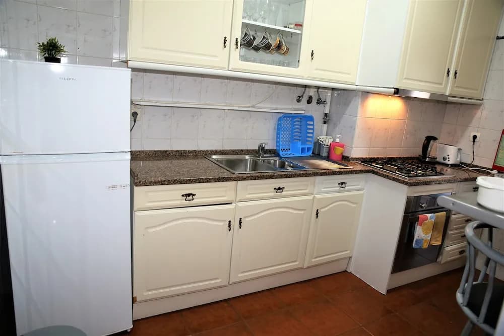 Aej Guest House - photo 16