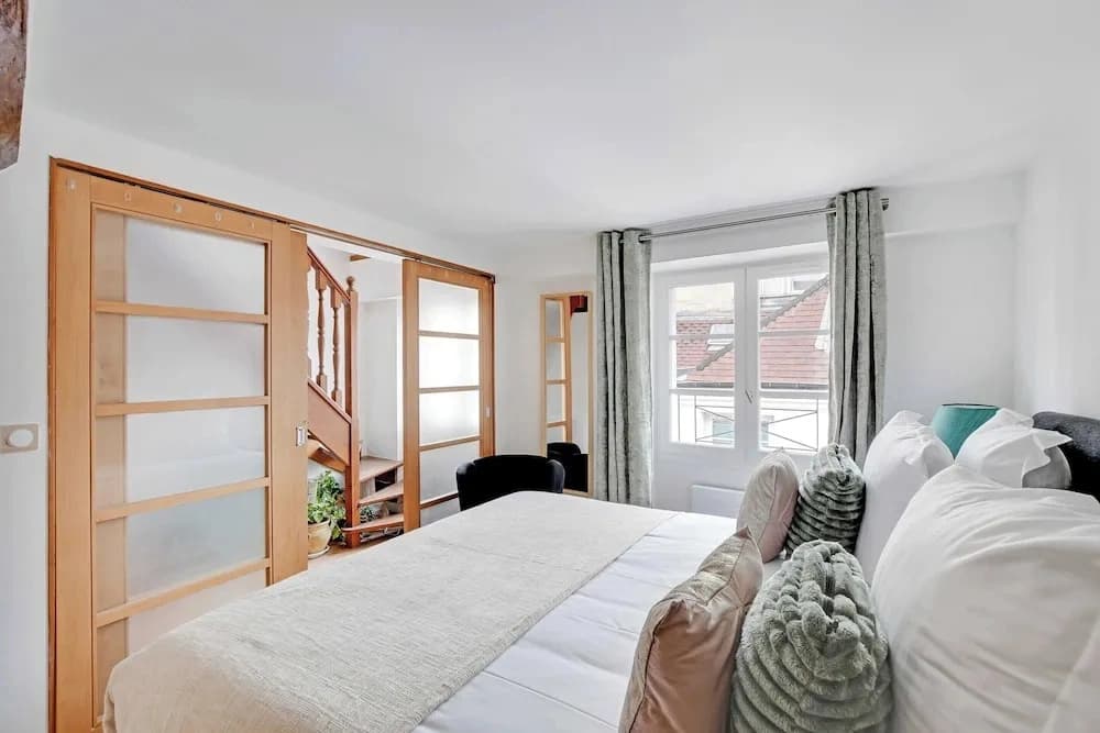 Stunning Duplex 1br/4p - Notre-dame Cathedral - photo 2