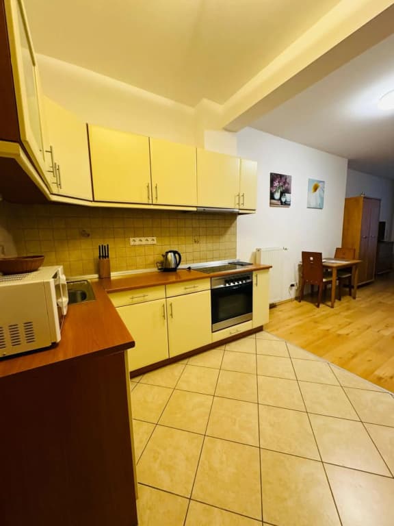 Nice studio for 4 persons, behind Opera house! - photo 12