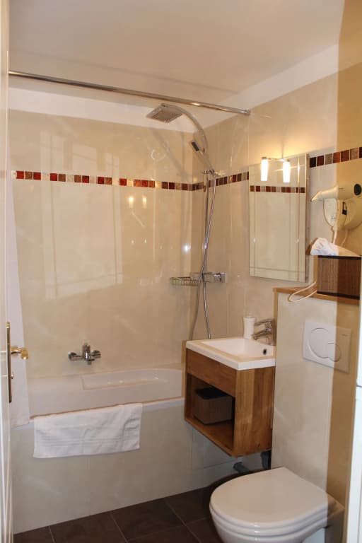 Hotel Metropolitain - photo 16