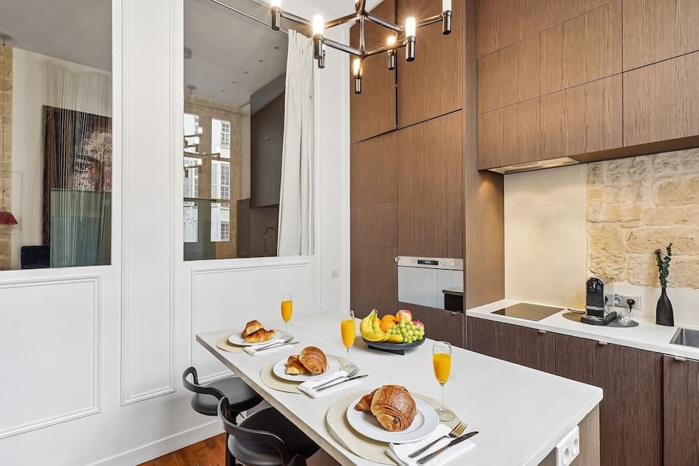 Elegant 1BR near Notre-Dame Cathedral - photo 10