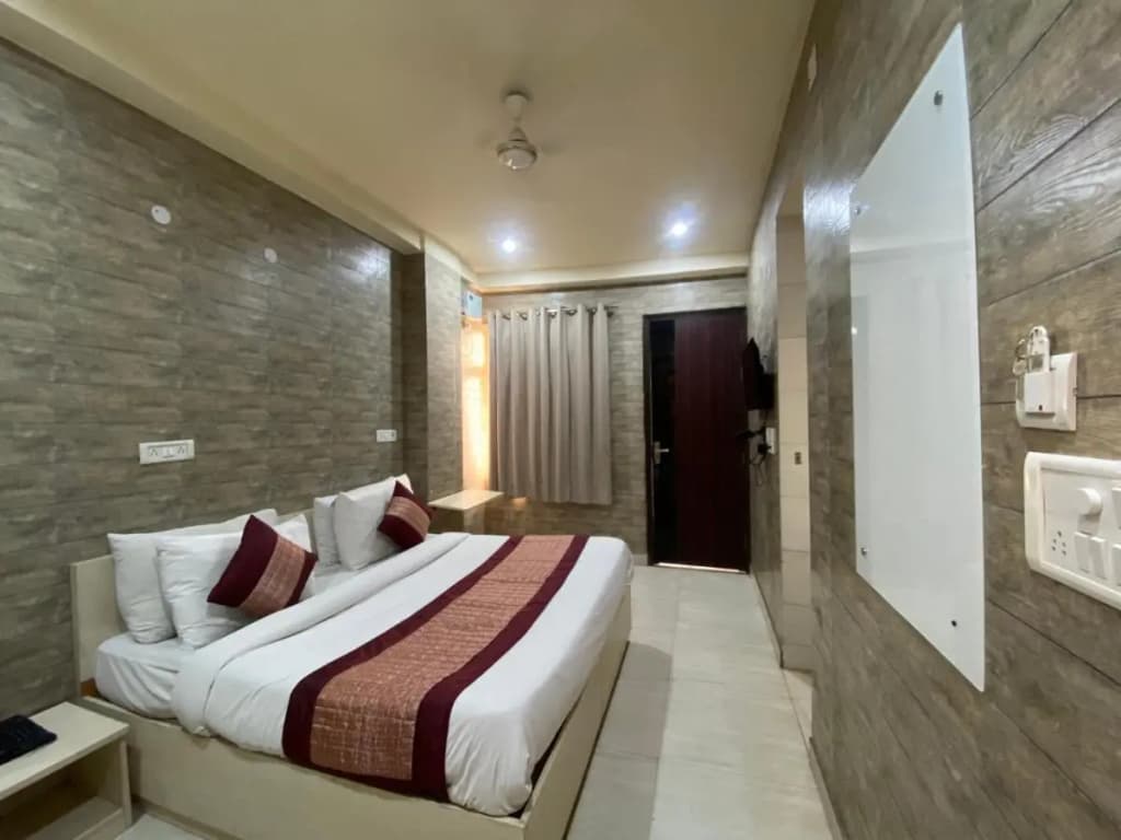 Hotel Red Chilly - photo 28