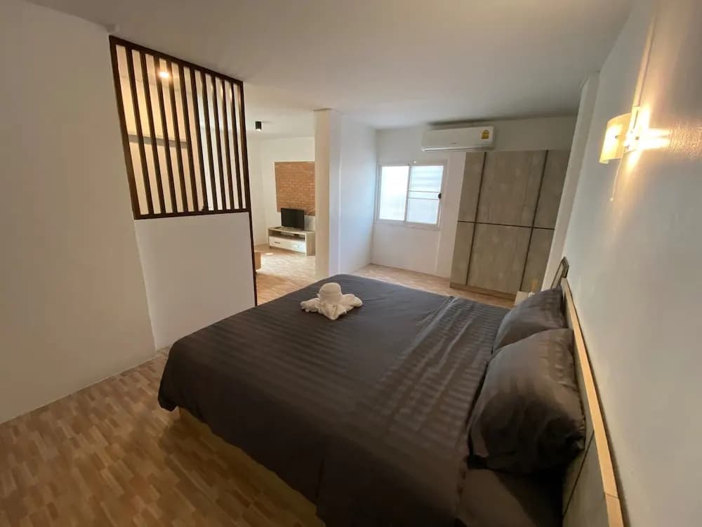 7 House - photo 7