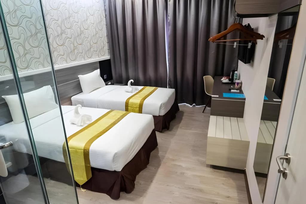 Indra Hotel - photo 17