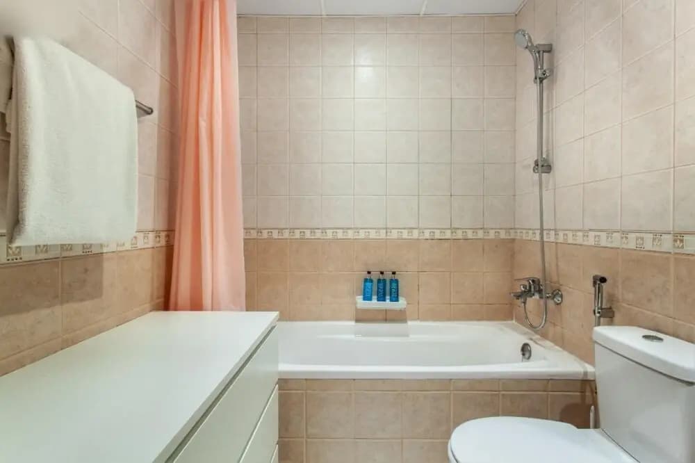 JLT Cluster P Modern 1 BR Apt - photo 7