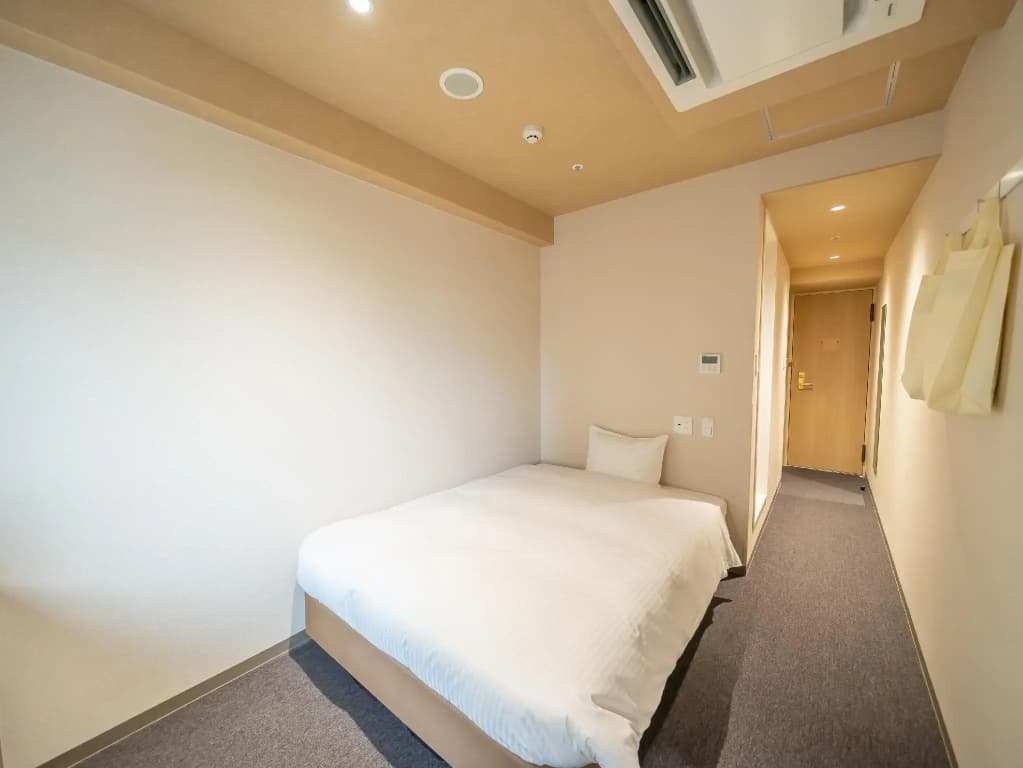 Shinsaibashi ARTY Inn - photo 6