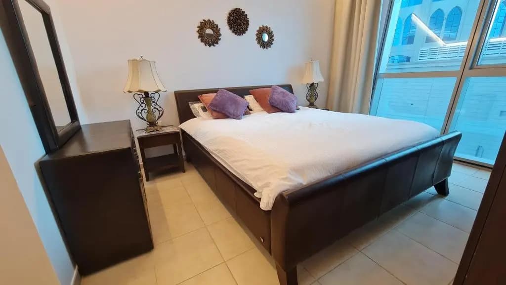 Stunning 3bhk service apartment - photo 2