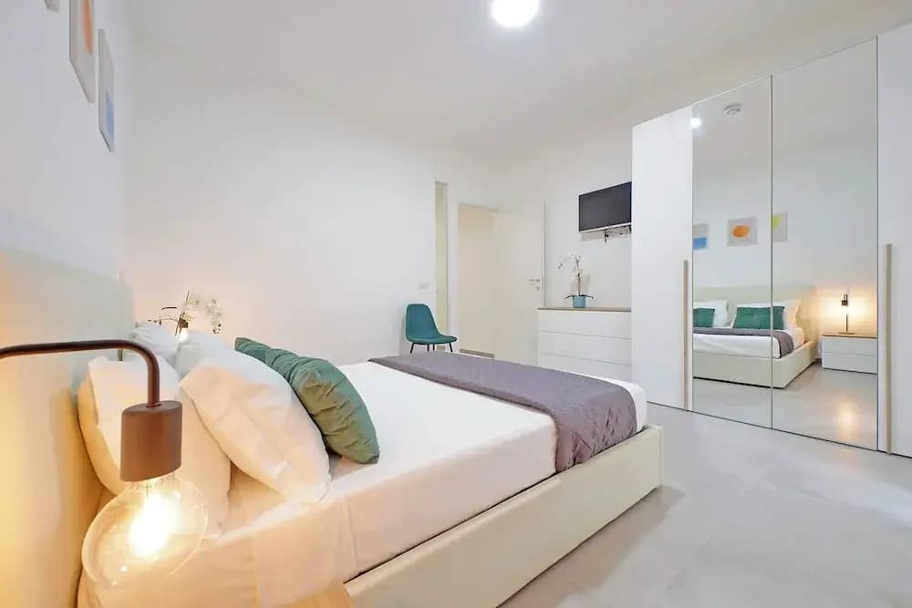 YCH Bagnera Suites - photo 8