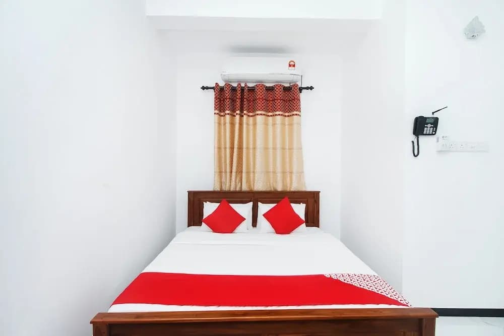 Shan Hotel by OYO Rooms - photo 3