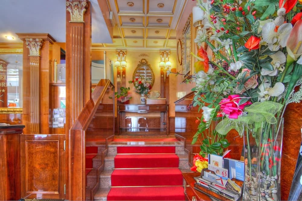 Hotel Vittoria - photo 2