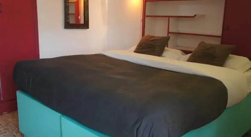 Bed & Chai Masala Guesthouse - photo 3
