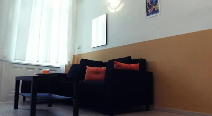 Gozsdu House - photo 1