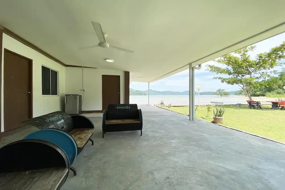 Ambong Bay Resthouse by Oyo Rooms - photo 7