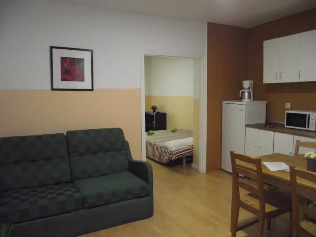 Village Chueca Apartments - photo 11