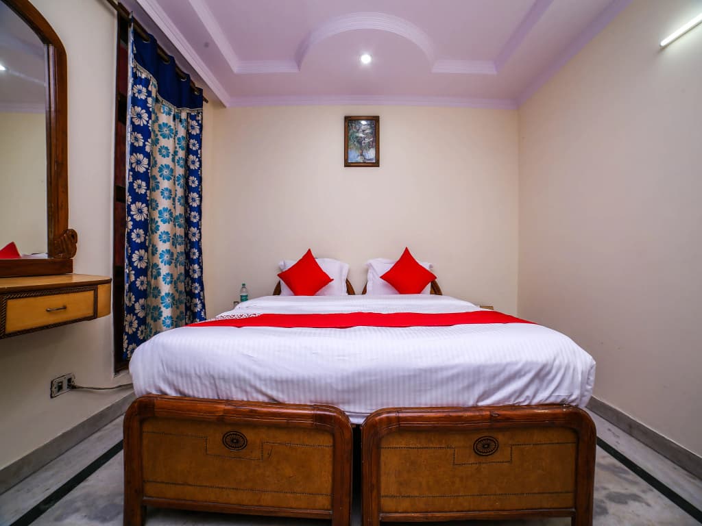 Royal Residency Hotel - photo 5