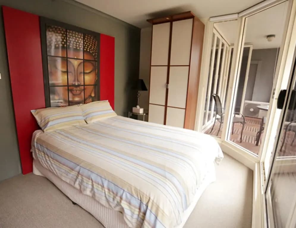 Sydney CBD 2 Bedroom Apartment with Balcony - main photo