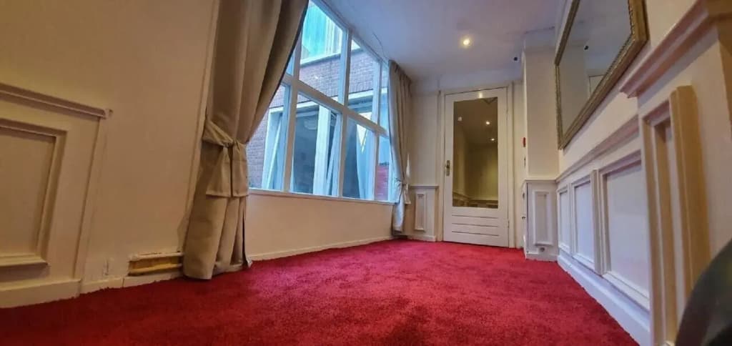 Rembrandtplein Hotel - photo 25