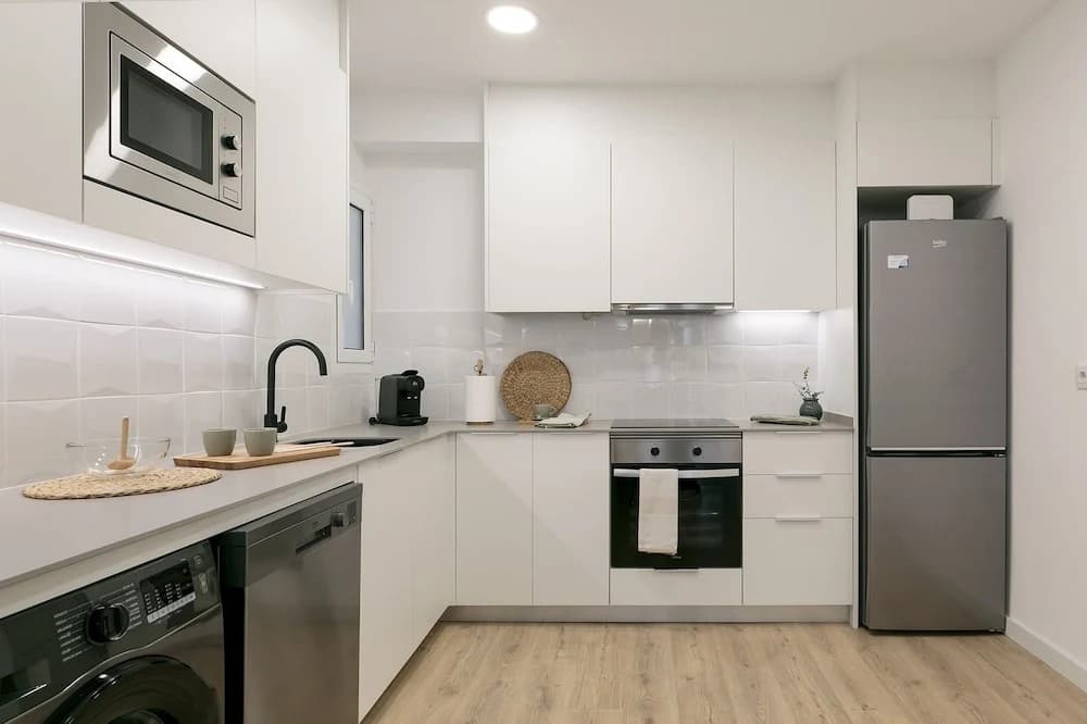 Cathedral Ramblas Apartment - photo 11