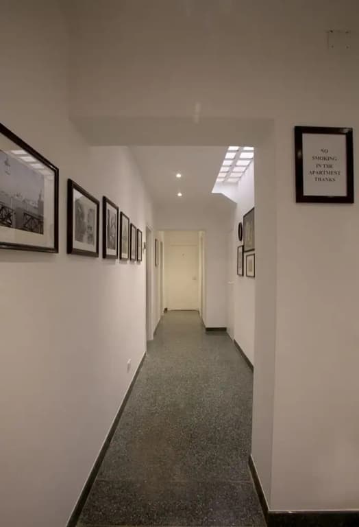 Venice Gallery - photo 7