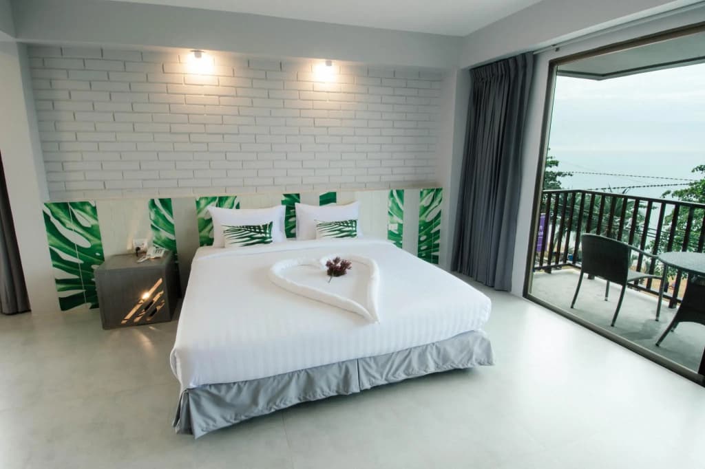 The Pat Hotel - photo 6