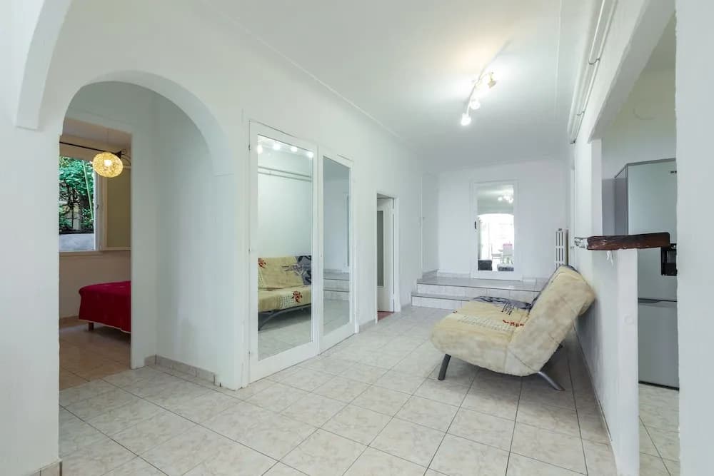 Appartement avec Jardin - photo 2