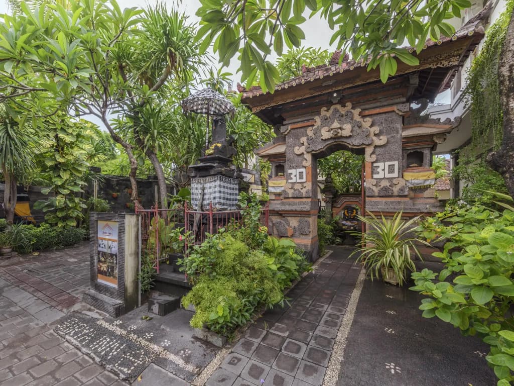 Surya Inn - photo 16