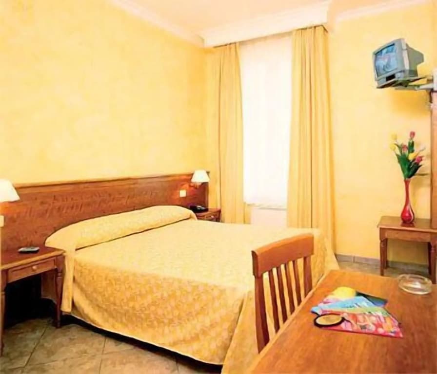 Hotel Kriss - photo 6