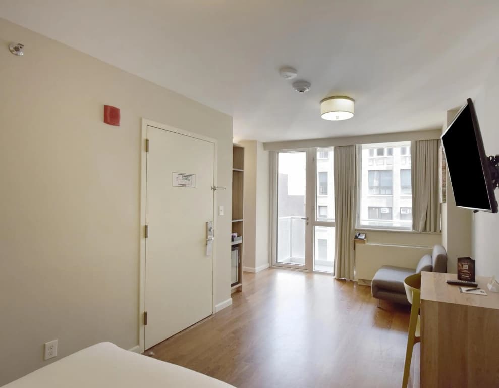 Hotel 32 32 - photo 3