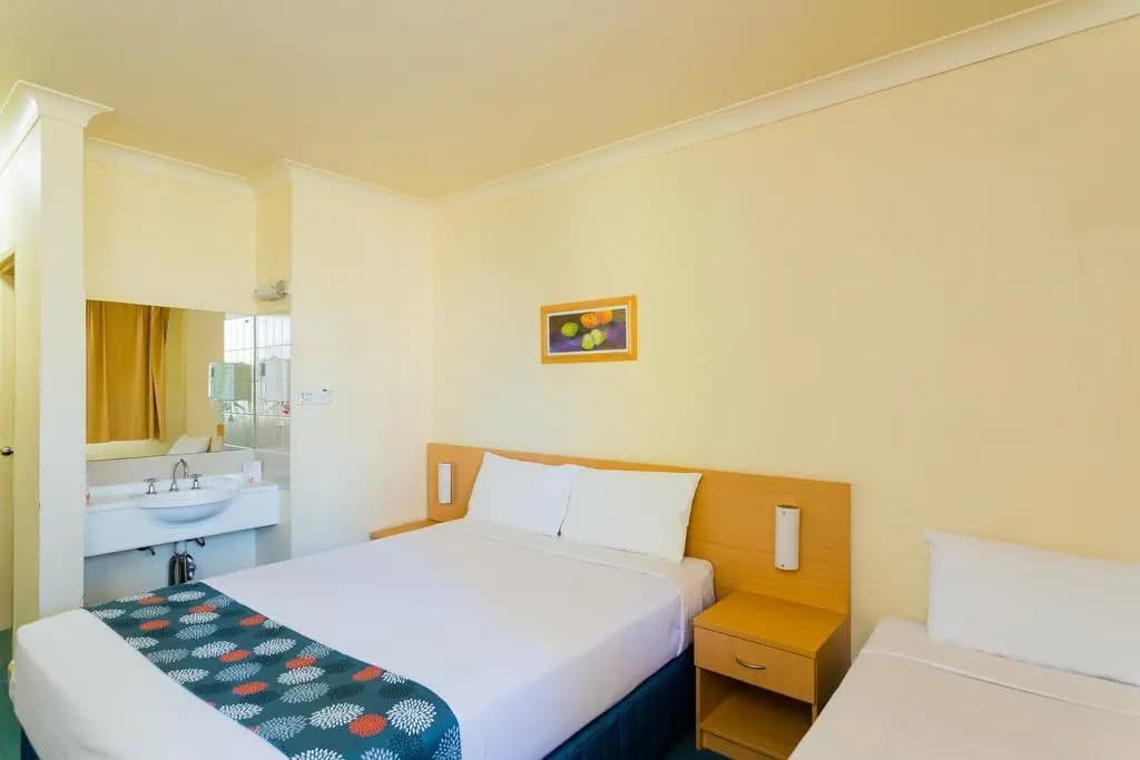 Markets Hotel - photo 6