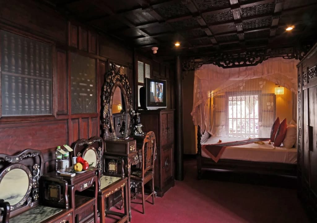 Vinh Hung 1 - photo 3