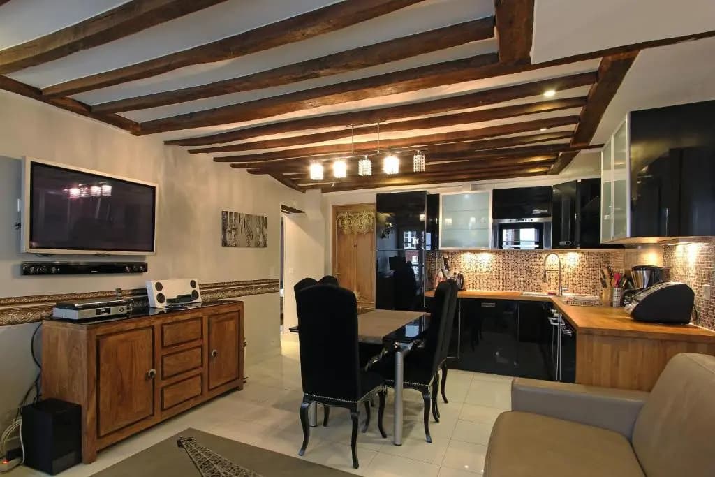 Eiffel Tower Flats - photo 10