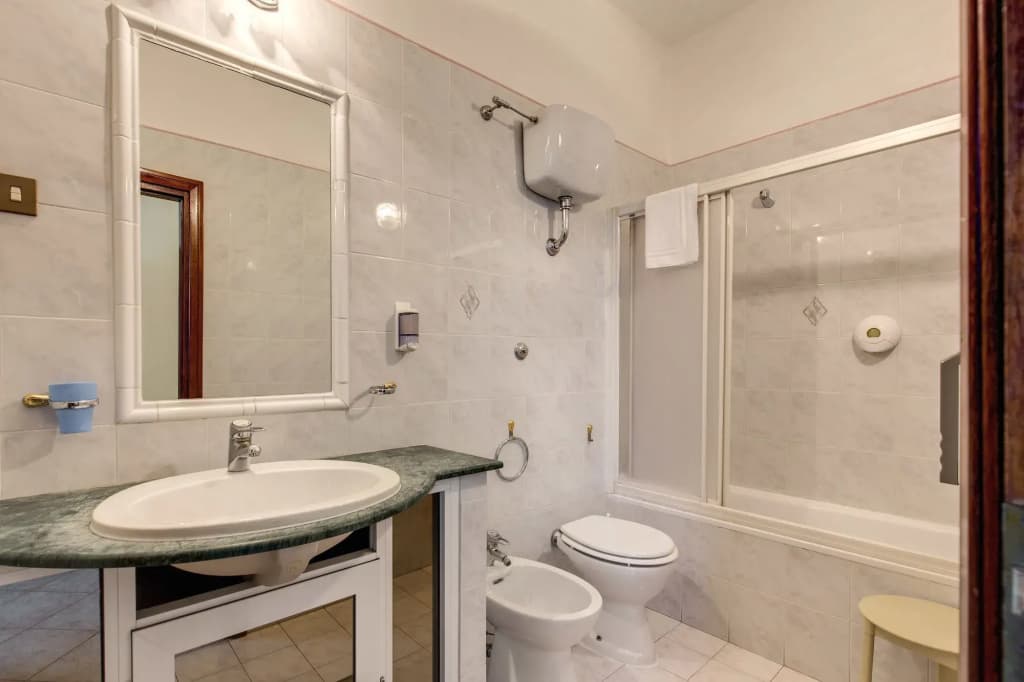 Hotel Cambridge - photo 10