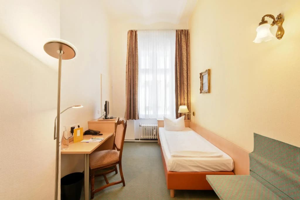 Hotel Tiergarten Berlin - photo 27