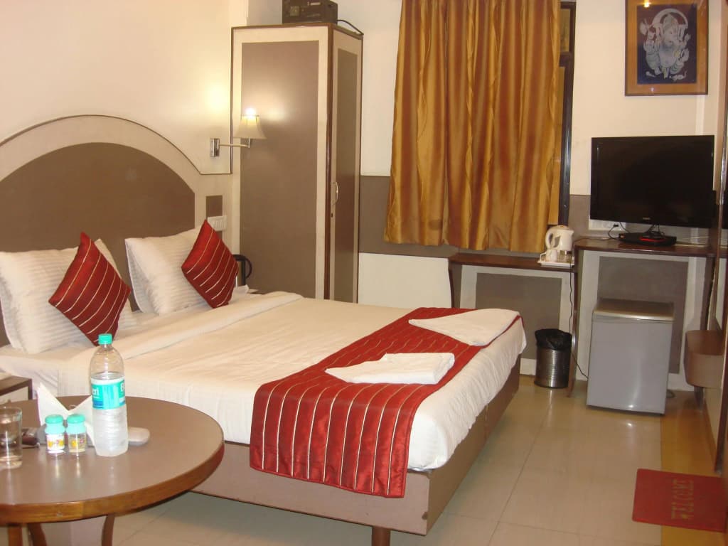 Hotel Rama Deluxe - photo 2