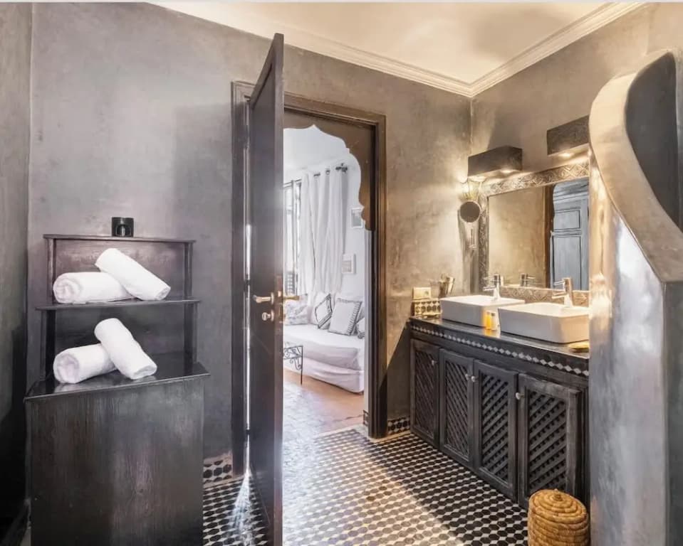 Riad Basidi - photo 5