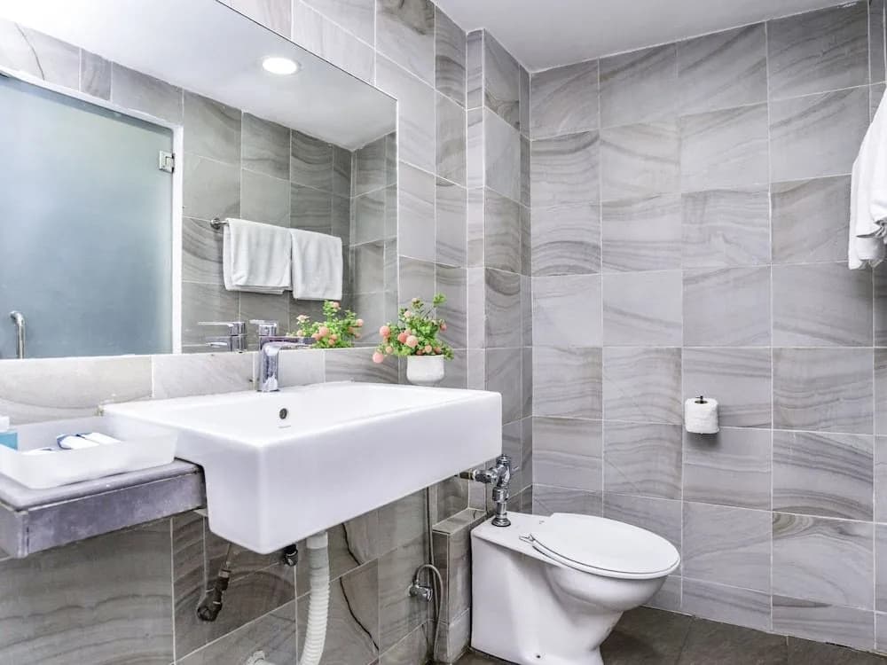 OYO 519 Domus Hotel - photo 10