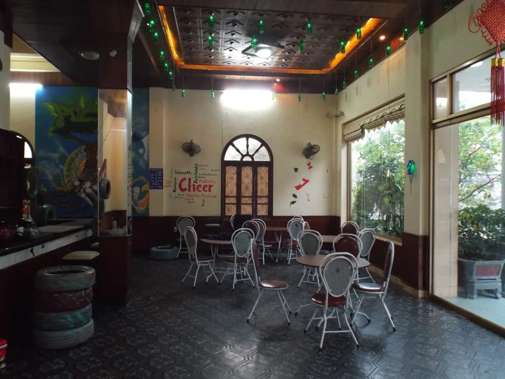 Halong Cheers Hotel - photo 3
