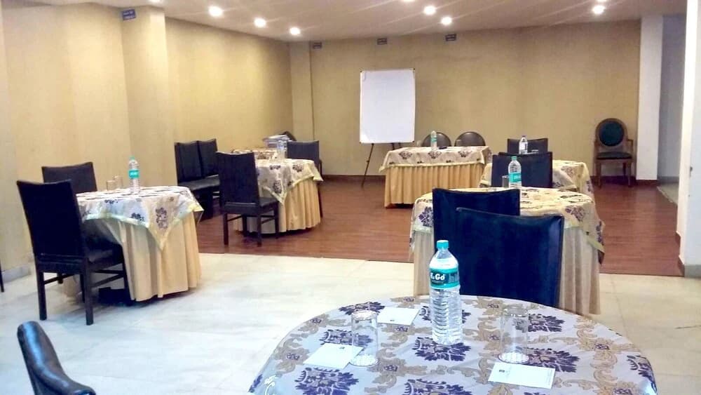 Unistar Rooms - photo 17