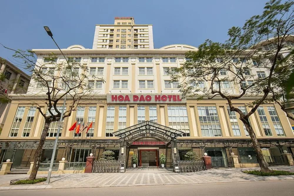A25 Premium Hotel - 705 Lac Long Quan - main photo